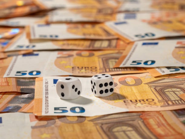 keluar hongkong Dragon Tiger live dealer table with card reveal and betting interface